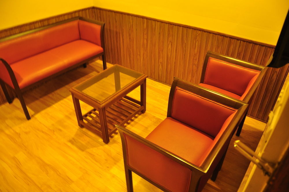 Hotel Atithi Пондичери Екстериор снимка