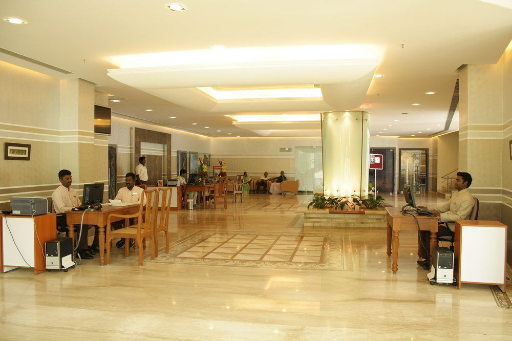 Hotel Atithi Пондичери Екстериор снимка