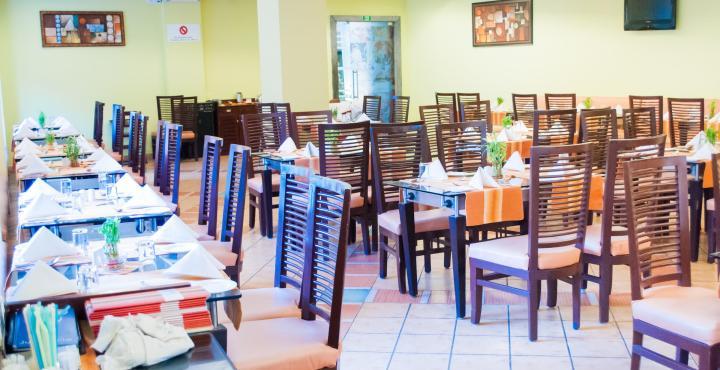 Hotel Atithi Пондичери Екстериор снимка
